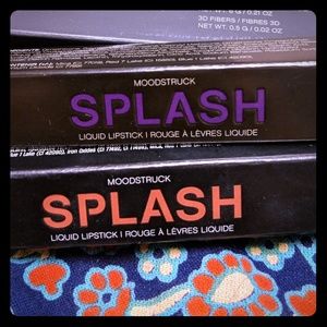 Younique Splash Lipstick